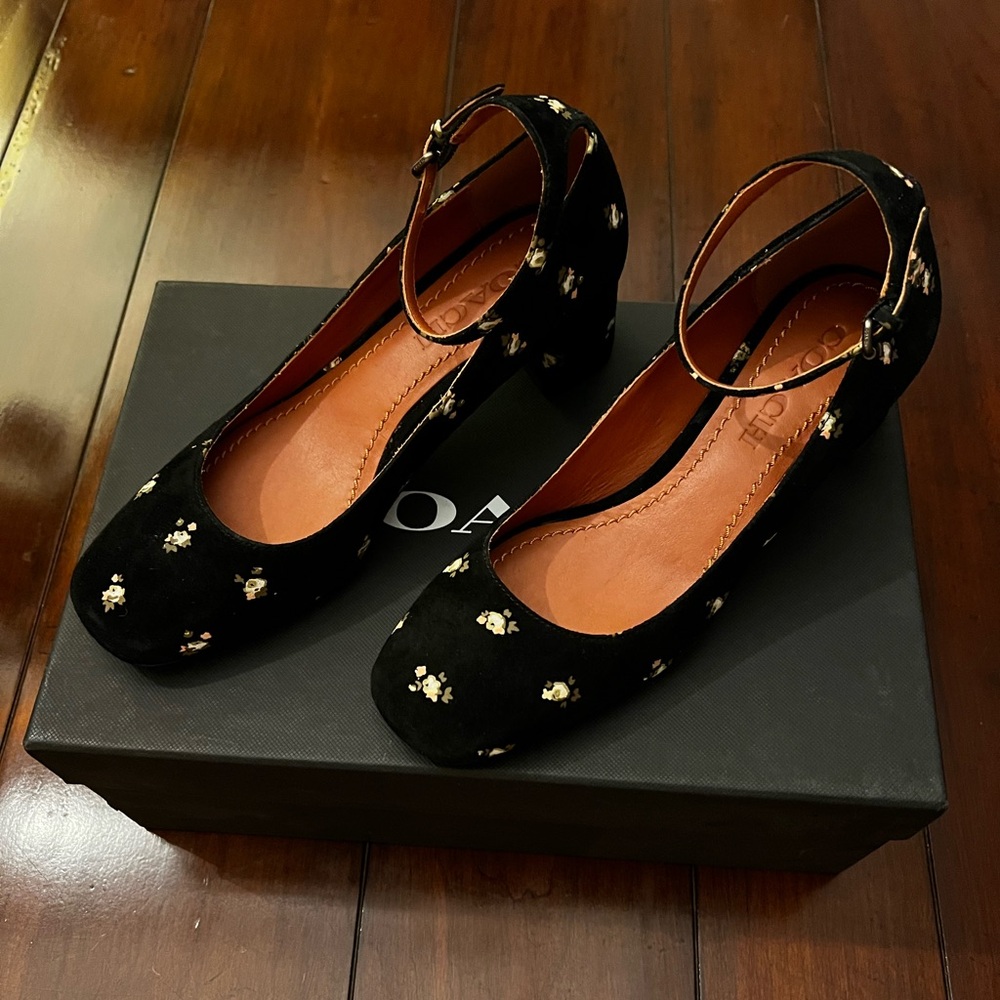 NWT Coach suede pumps size 6 - Picture 2 of 8